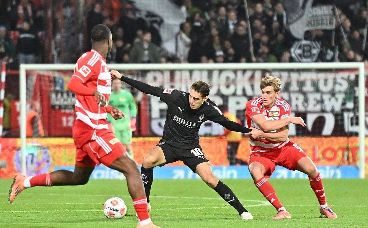 门兴0-3不敌柏林联合，夏季转会策略失误致德甲垫底